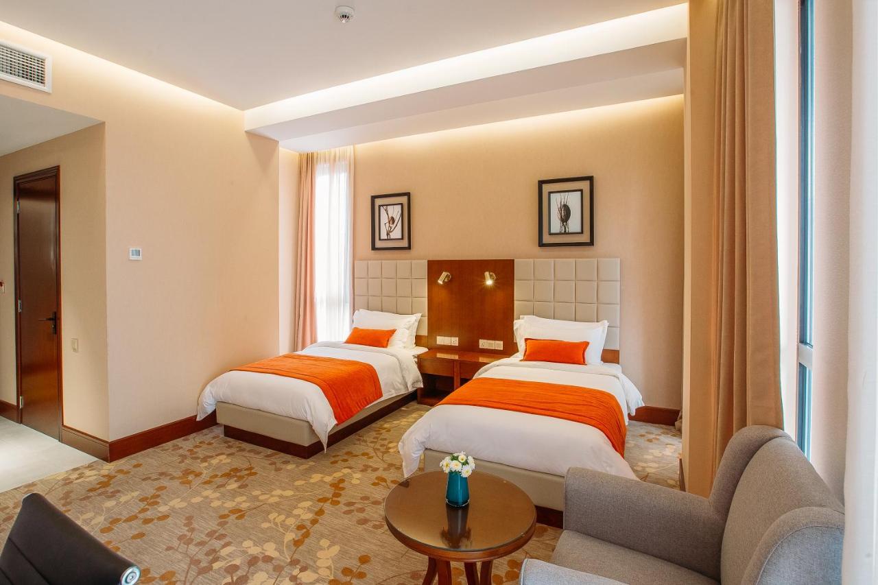 Horizont Hotel Tbilisi Bagian luar foto