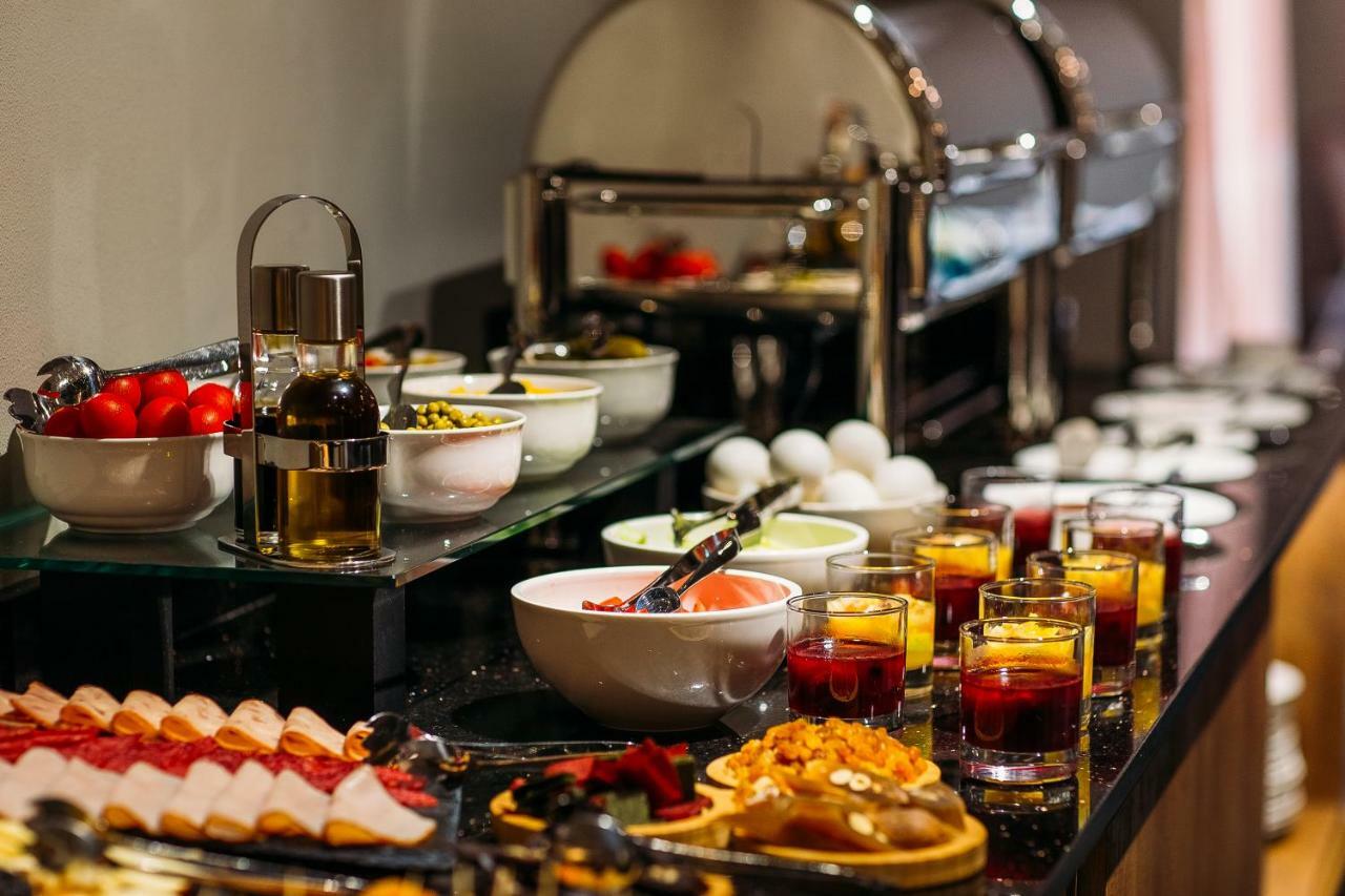 Horizont Hotel Tbilisi Bagian luar foto