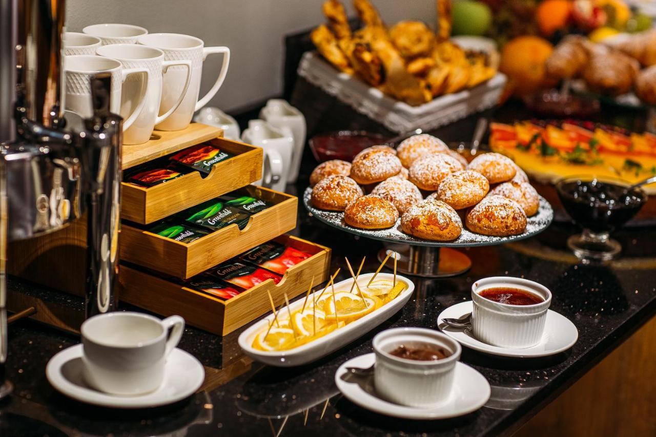 Horizont Hotel Tbilisi Bagian luar foto